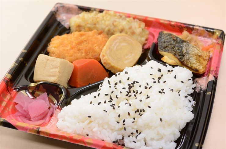 当店では全てのおかずを手作りにこだわっております